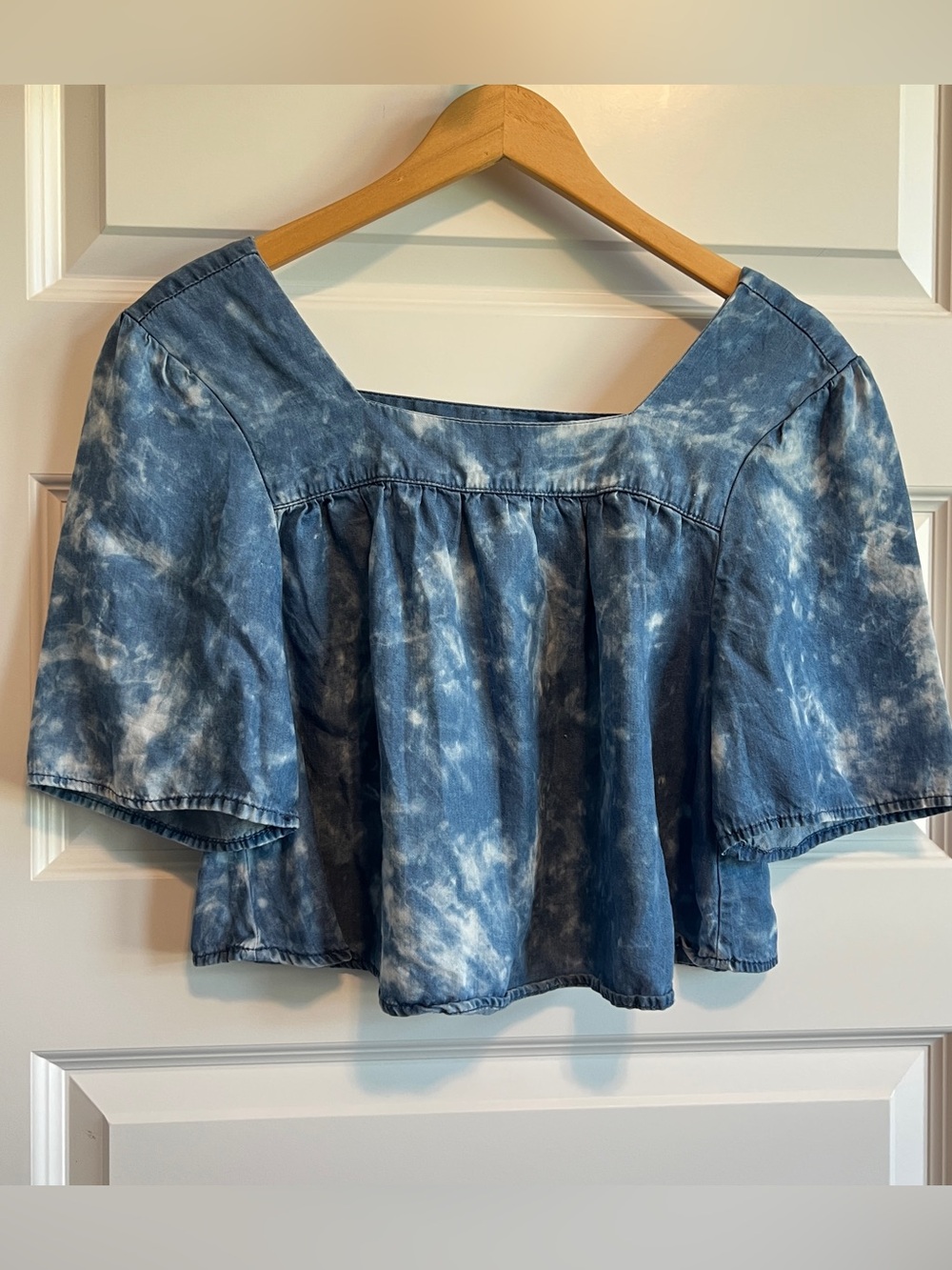 GIVEN KALE Crop Swing Flowy Denim type Top Medium